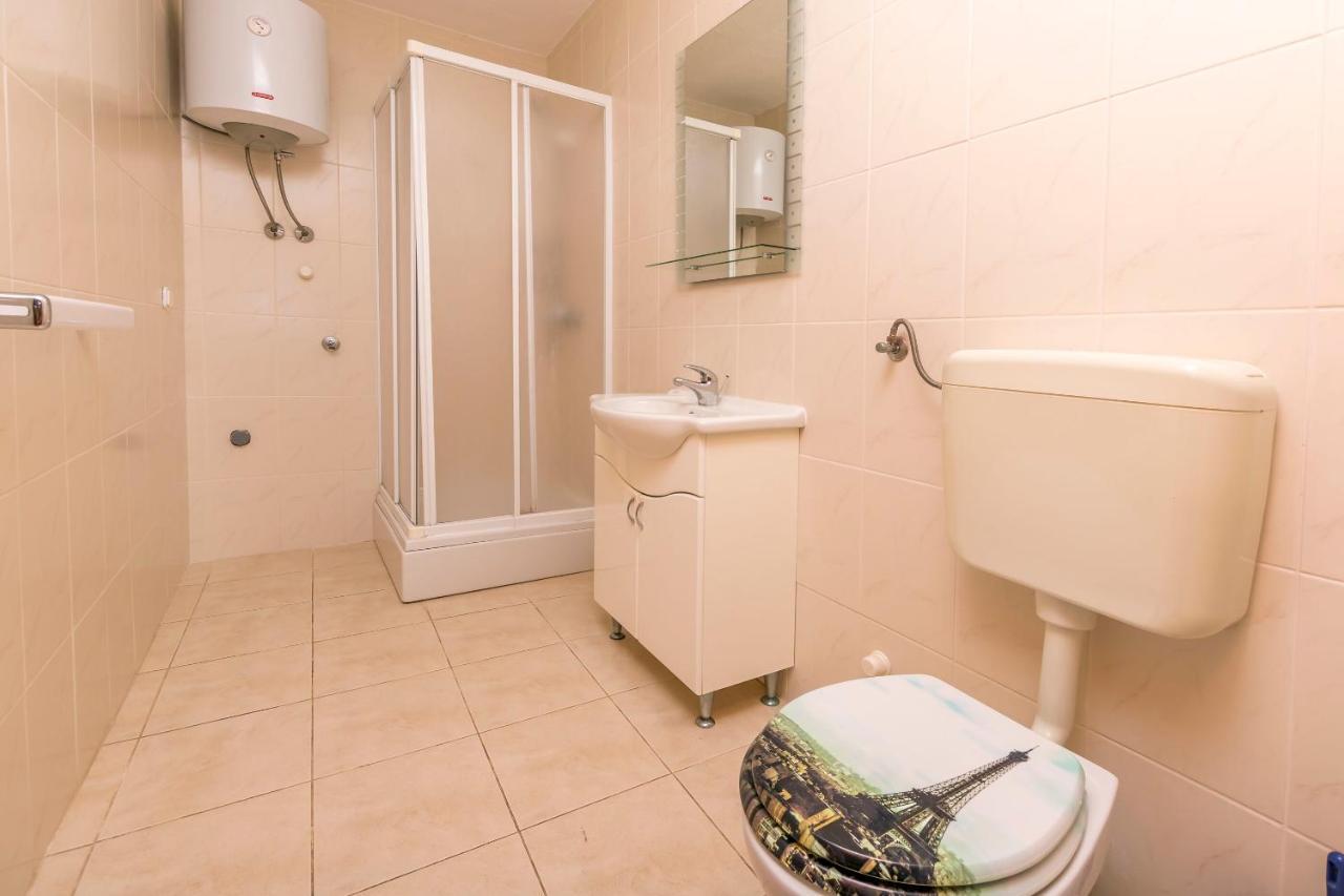 Apartments Ivat Rogoznica  Εξωτερικό φωτογραφία